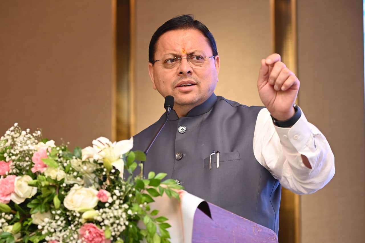 मुख्यमंत्री पुष्कर सिंह धामी ने हल्द्वानी में व्यापारियों एवं उद्योग प्रतिनिधियों के साथ किया संवाद