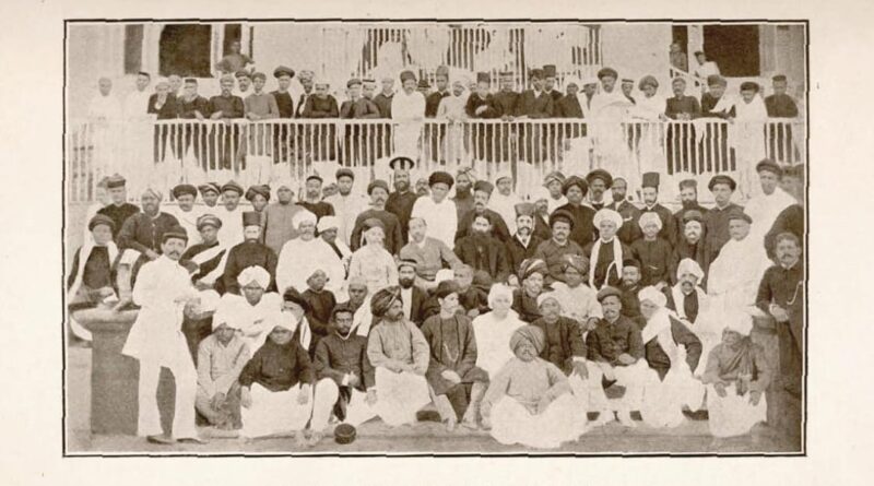 भारतीय राष्ट्रीय कांग्रेस की स्थापना और स्वतंत्रता आंदोलन से जुड़ा ऐतिहासिक दृश्य