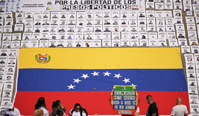 वेनेज़ुएला में राजनीतिक कैदियों की रिहाई जारी